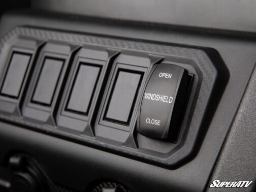 CFMOTO UForce 1000 MaxDrive Power Flip Windshield - Image 7